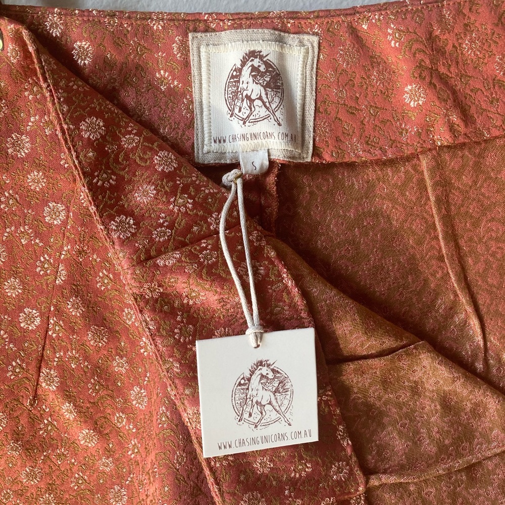 Chasing Unicorns Rust Floral High-Waist Shorts & Blazer suit Set - Picture 13 of 13